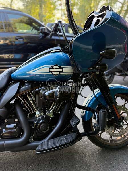 Harley Davidson Road Glide Fast Johnnie