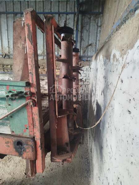 Prikolica za djubrivo