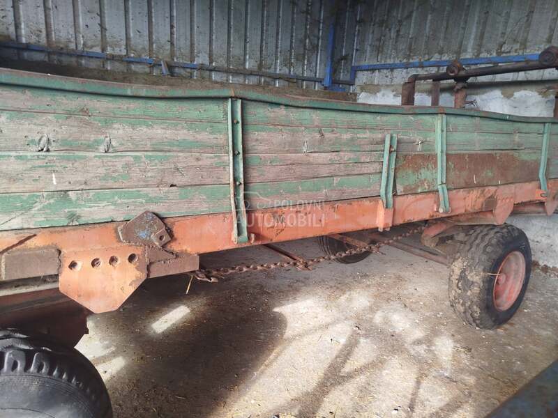 Prikolica za djubrivo