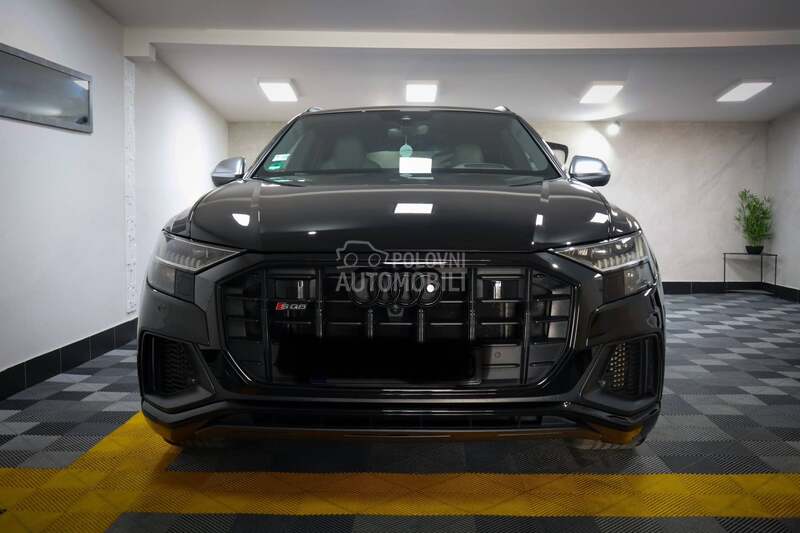Audi SQ8 