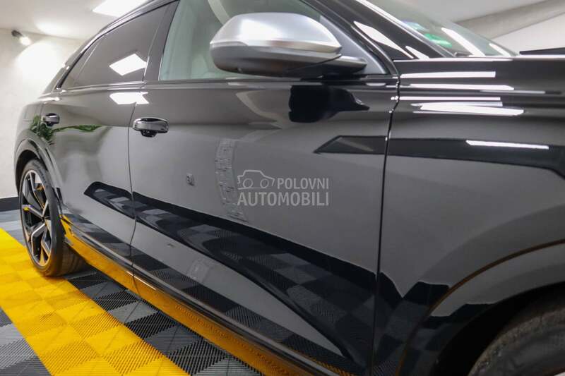 Audi SQ8 