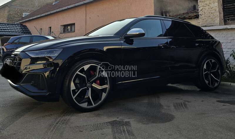 Audi SQ8 