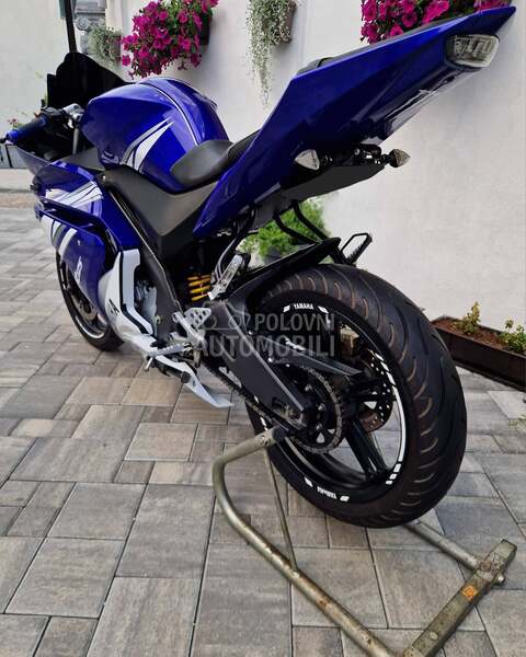 Yamaha yzf r125