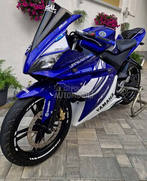 Yamaha yzf r125