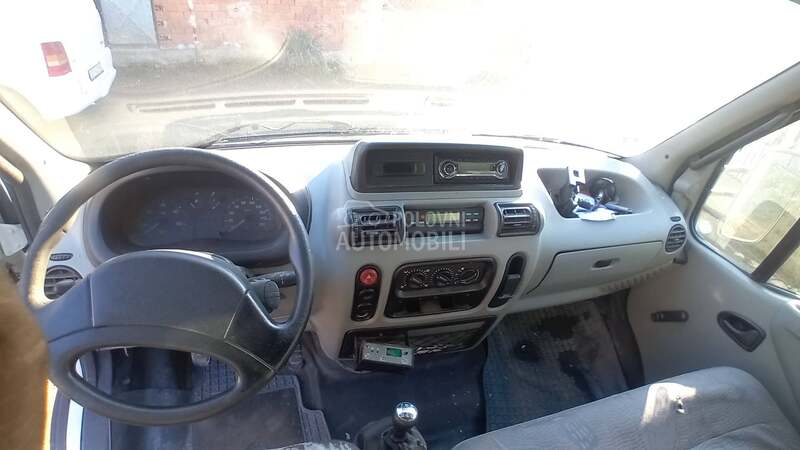 Renault Mascott 2.8dci