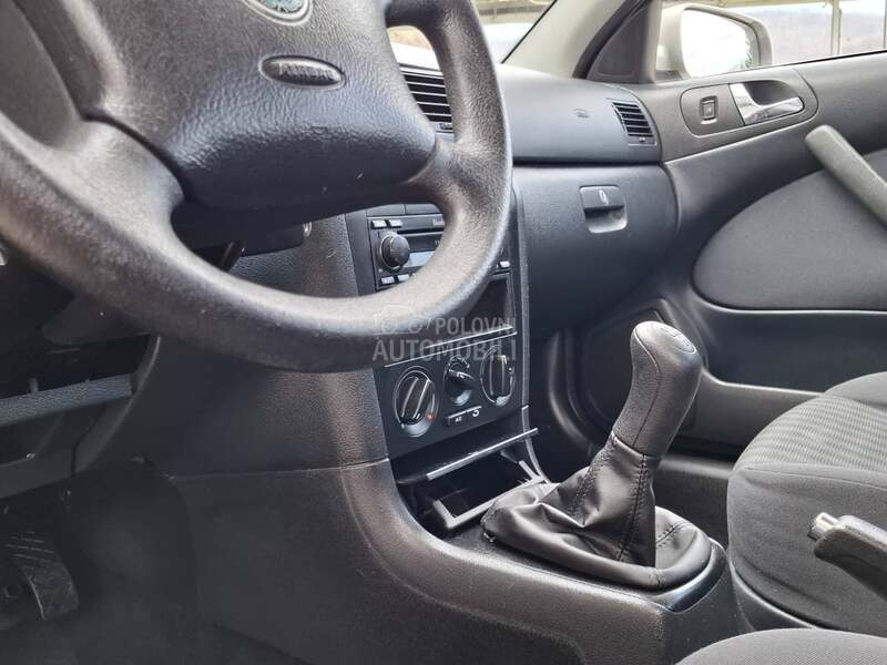 Škoda Octavia R E D A K