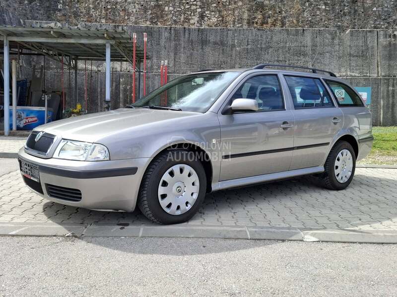 Škoda Octavia R E D A K