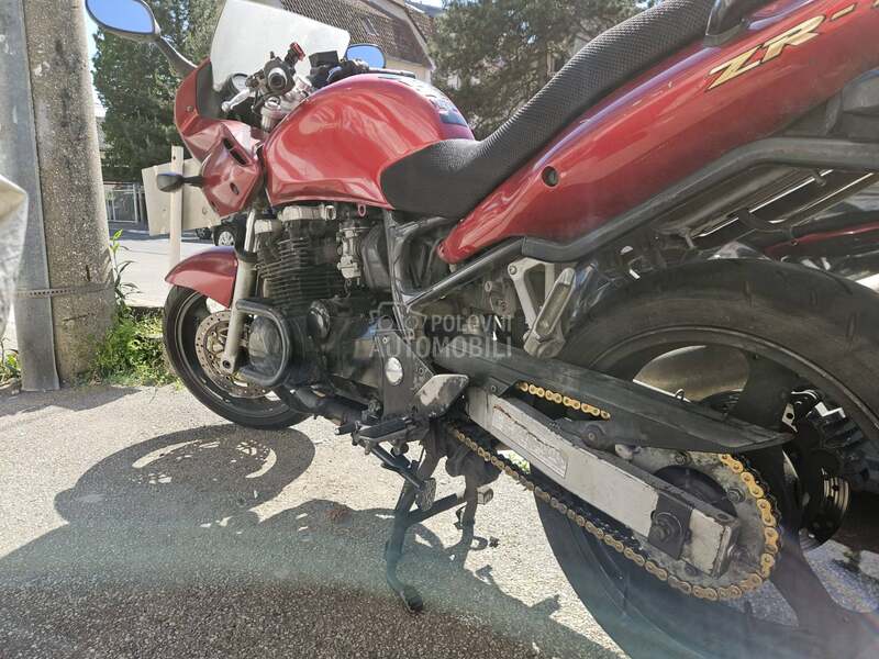 Kawasaki Zr 7s