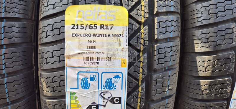 Petlas 215/65 R17 Zimska