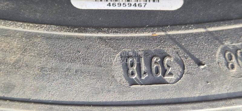 Petlas 215/65 R17 Zimska