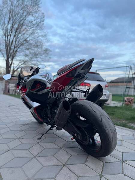 Suzuki GSXR 1000 K7