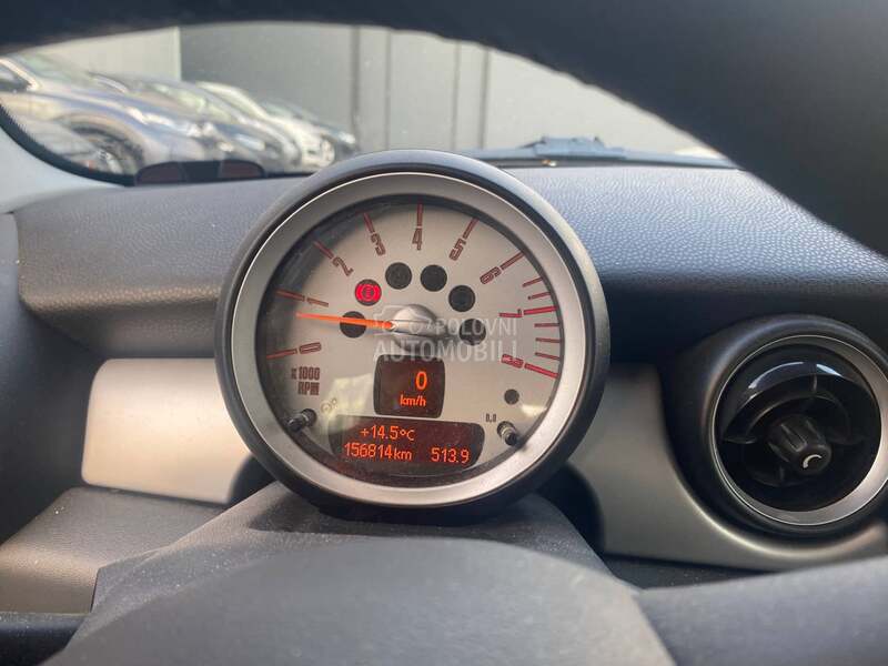 MINI Cooper 1.6