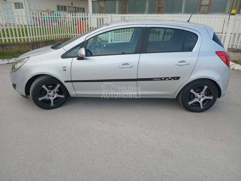 Opel Corsa D 