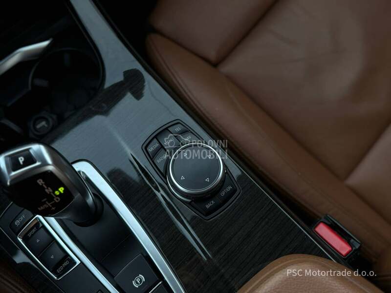 BMW X4 M-Paket/KupljUSrb