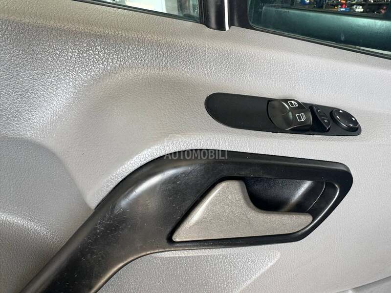 Mercedes Benz sprinter