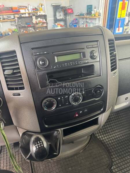 Mercedes Benz sprinter