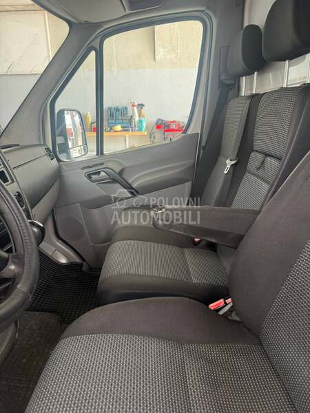Mercedes Benz sprinter