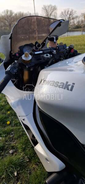Kawasaki zx10r