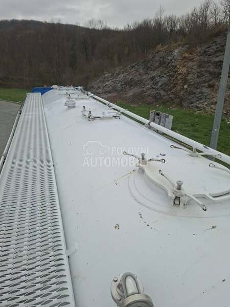 Feldbinder Silo 42m3