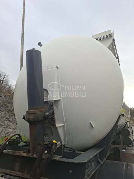 Feldbinder Silo 42m3