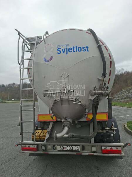 Feldbinder Silo 42m3