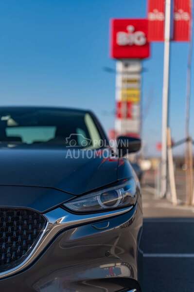 Mazda 6 