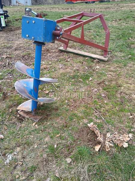  Busac za rupe traktorski