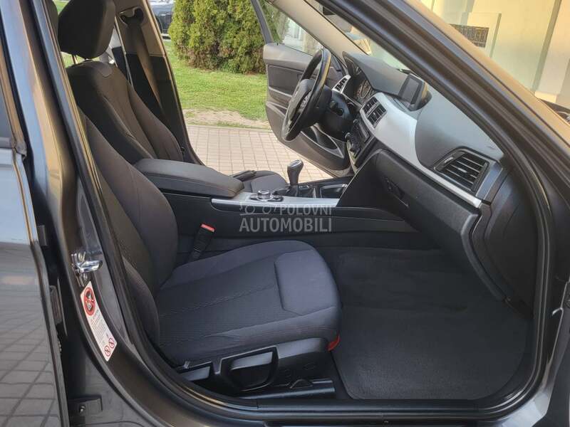 BMW 320 d NAVl