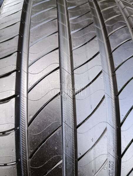 Michelin 215/55 R17 Letnja