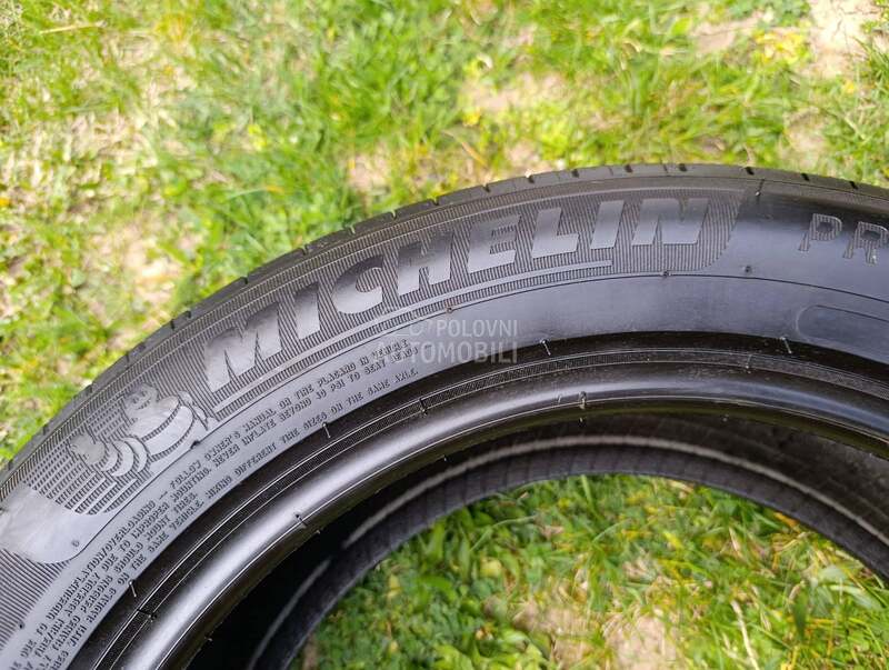 Michelin 215/55 R17 Letnja