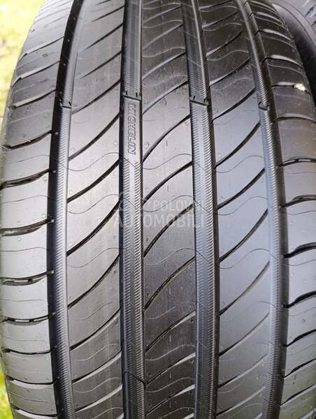 Michelin 215/55 R17 Letnja