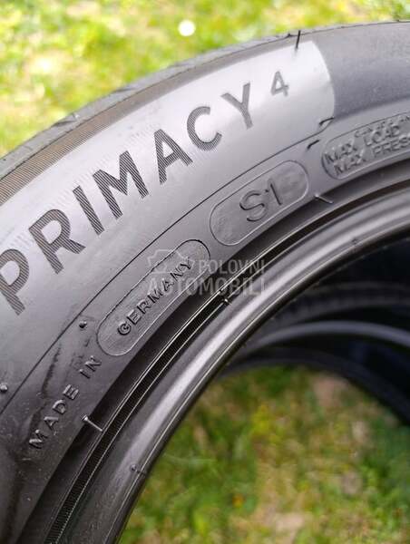 Michelin 215/55 R17 Letnja