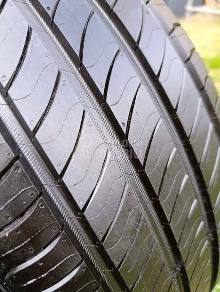 Michelin 215/55 R17 Letnja