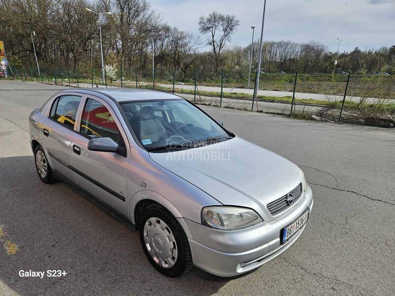Opel Astra G 1.4b