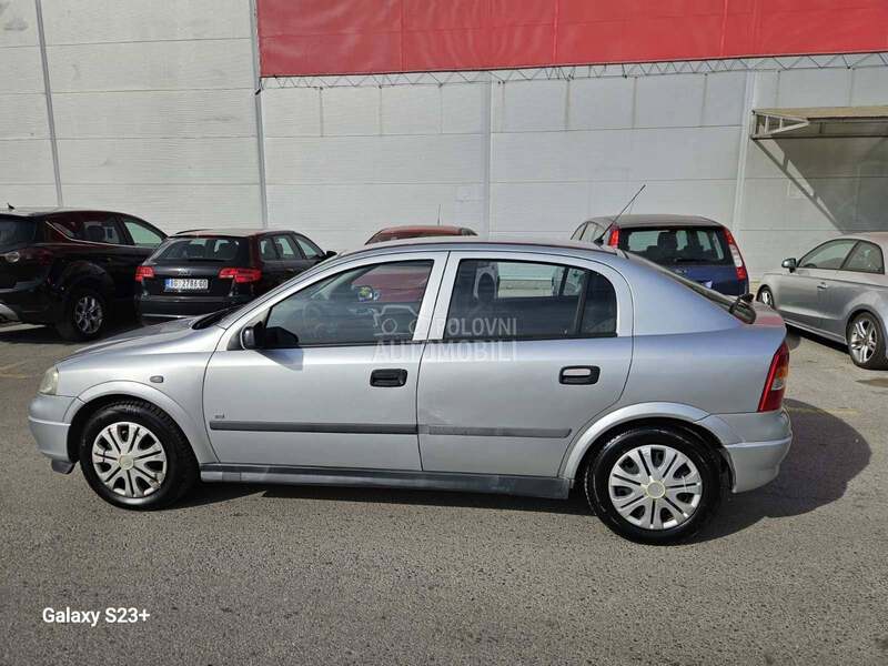 Opel Astra G 1.4b