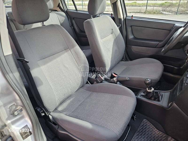 Opel Astra G 1.4b