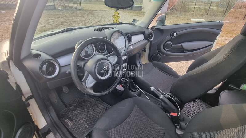MINI Cooper 1.6 HDI