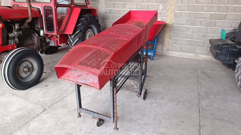 IMT Komusaljka za kukuruz