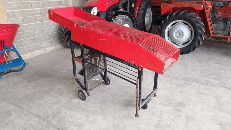 IMT Komusaljka za kukuruz