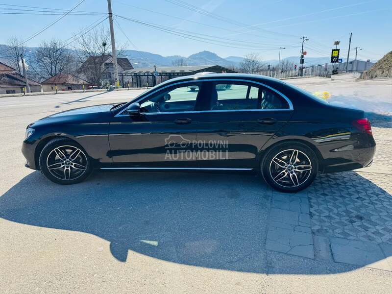 Mercedes Benz E 220 