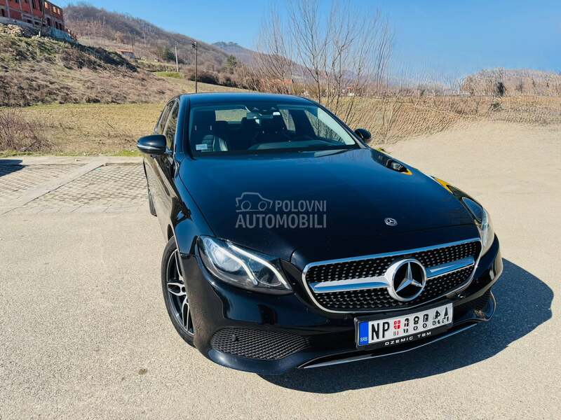 Mercedes Benz E 220 