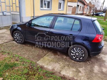 Volkswagen Golf 5 1.6 FSI