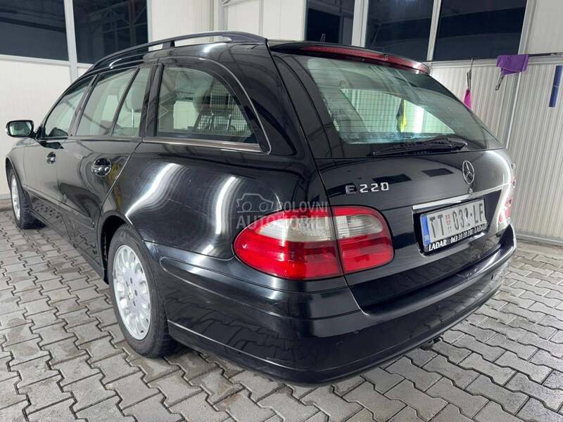 Mercedes Benz E 220 EVOLUTION samo kess