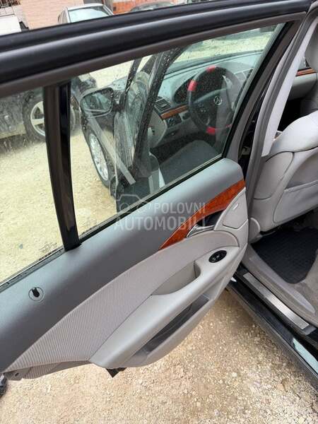 Mercedes Benz E 220 EVOLUTION samo kess