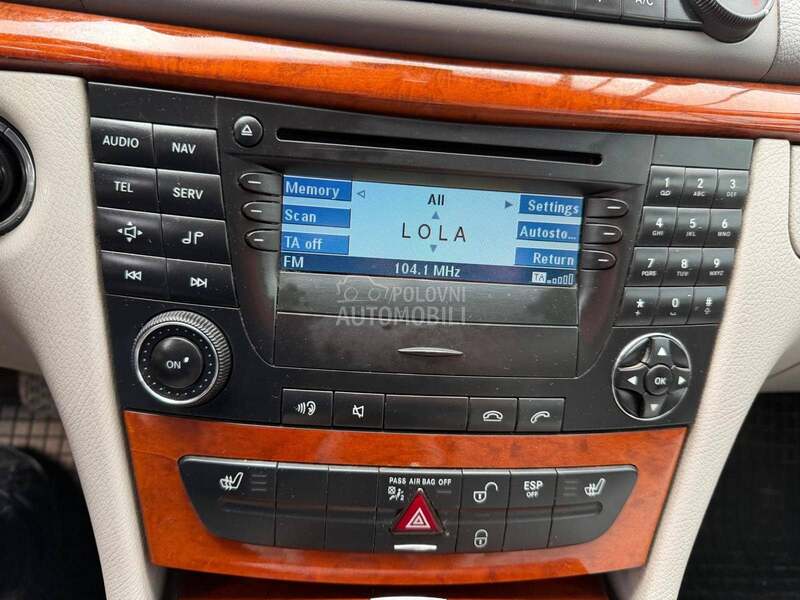 Mercedes Benz E 220 EVOLUTION samo kess