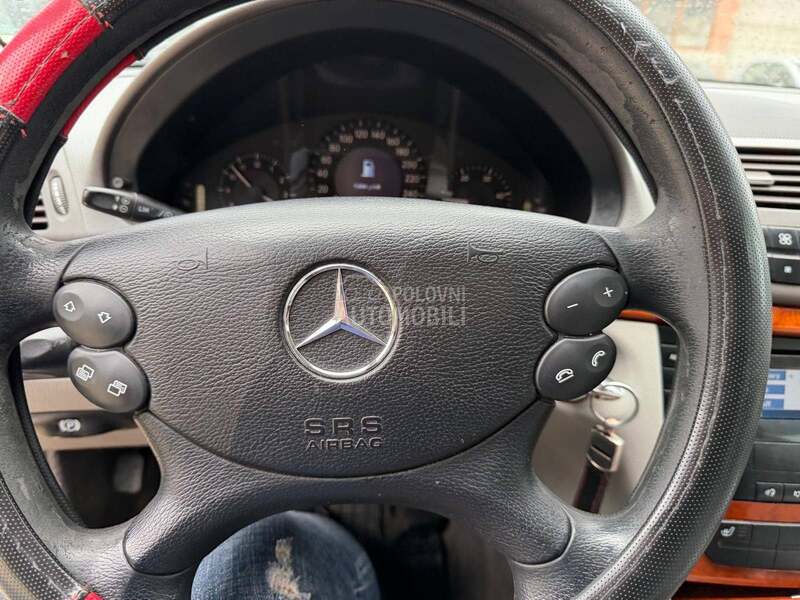 Mercedes Benz E 220 EVOLUTION samo kess