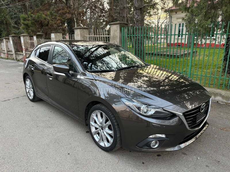 Mazda 3 SKAYAKTIV G120