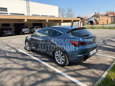 Opel Astra J GTC