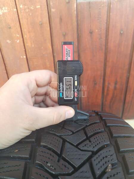 Dunlop 205/60 R16 Zimska