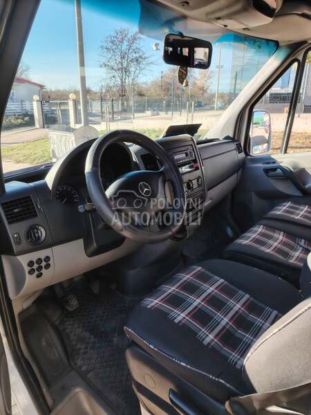Mercedes Benz Sprinter